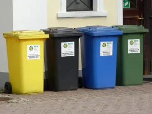 Jak segregować śmieci? Praktyczny poradnik